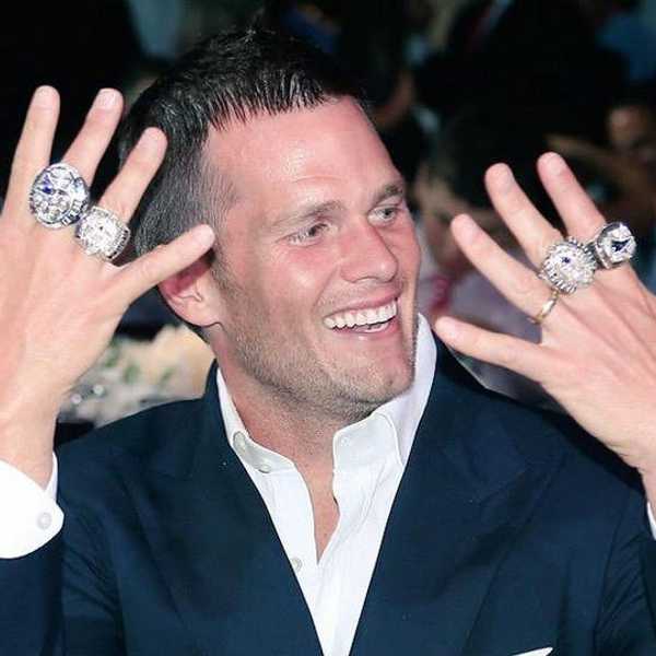 11 Reasons Why You Should Love Tom Brady
