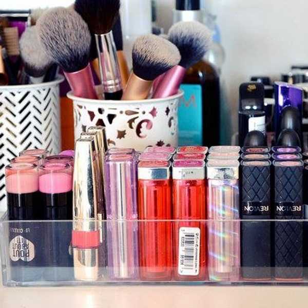 When You're A Girl Who Loves Makeup