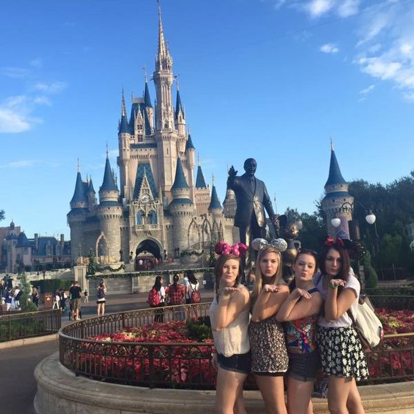 What It’s Like Going To Disney World When You’re 20 Versus 8
