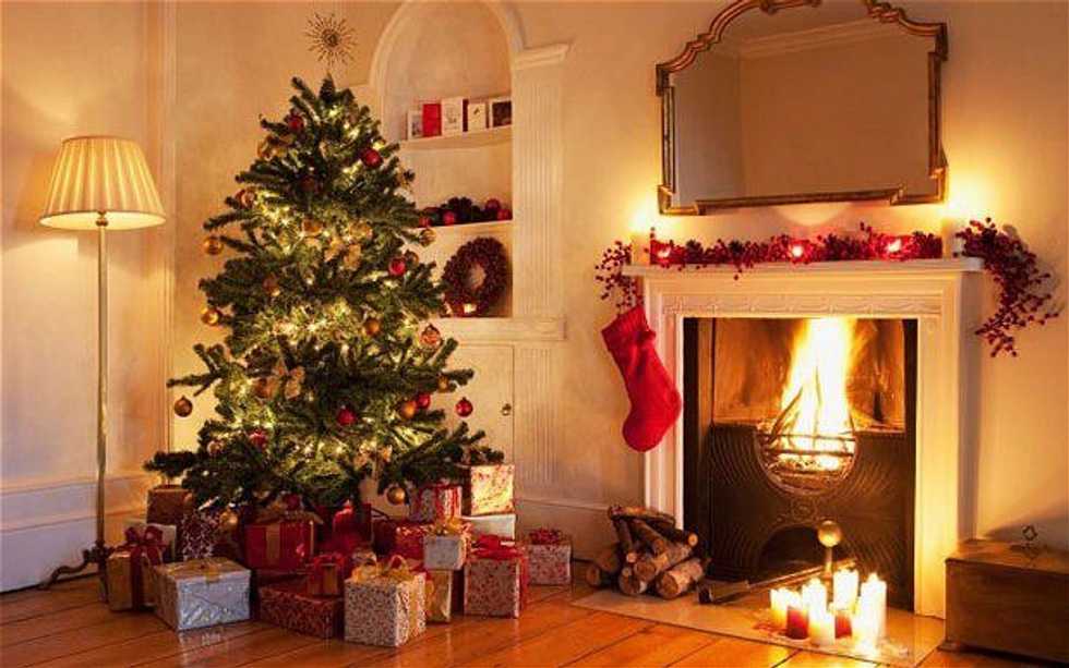 10 Must See Holiday Movies