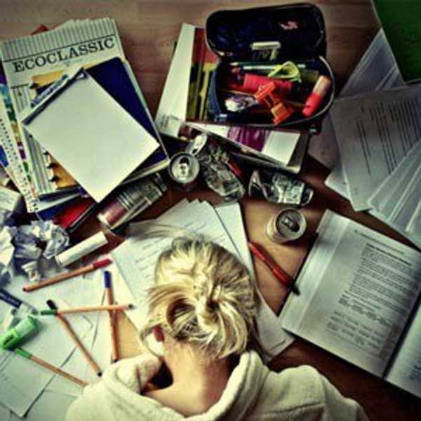 The 5 People You See At The Library During Finals Week