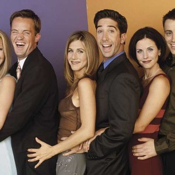 25 Reasons Why You Should Date A 'Friends' Fan