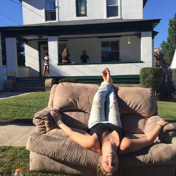 5 Reasons Why Living Off Campus Is Better Than Living On Campus