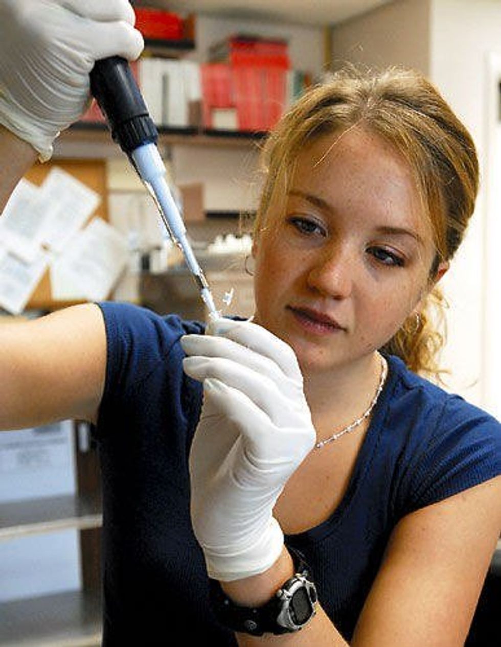 Yes, Women CAN Be Scientists