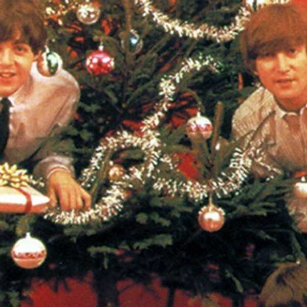 11 Great Christmas Songs Sung by Pop Stars