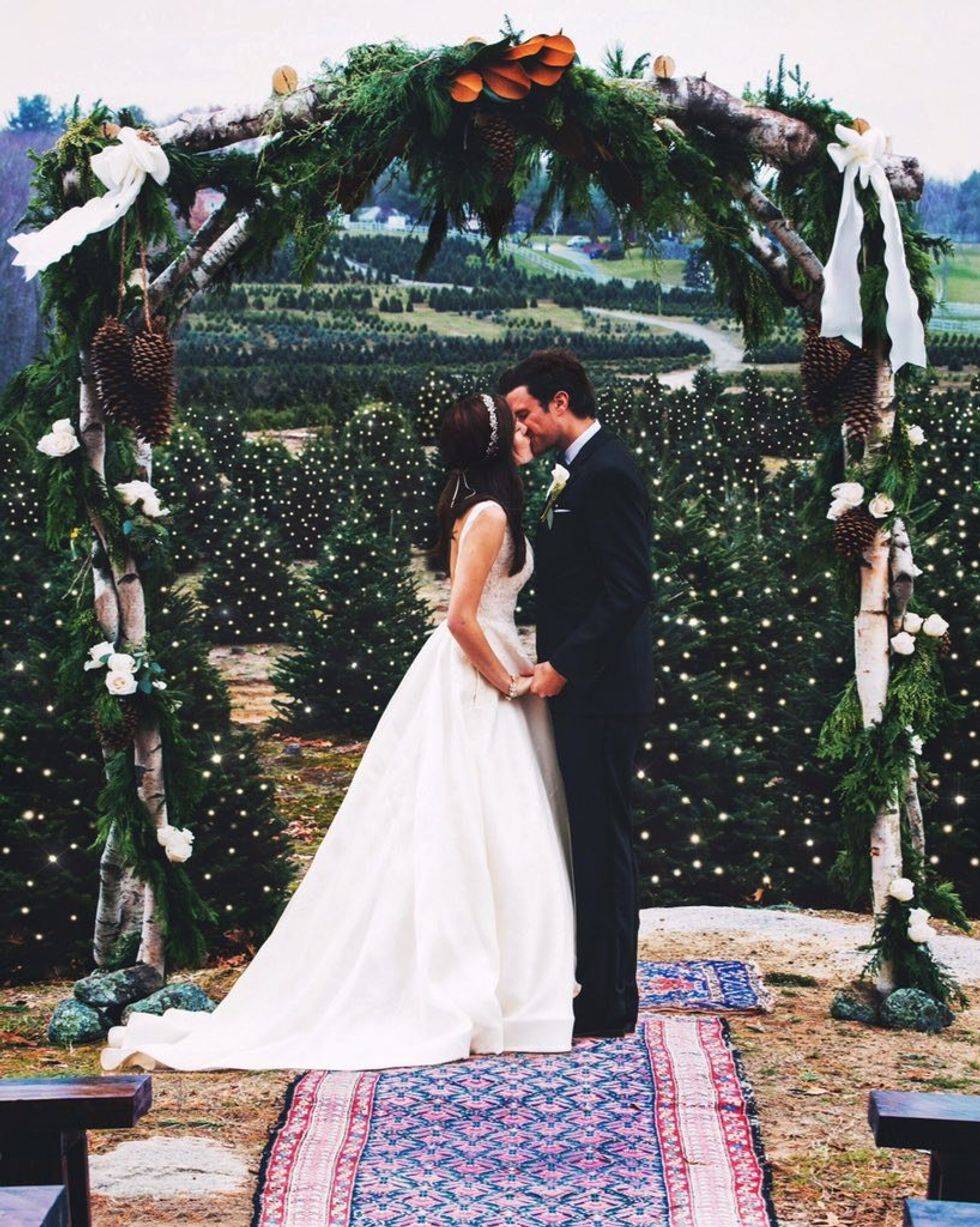 Sarah And Kiel Tie The Knot