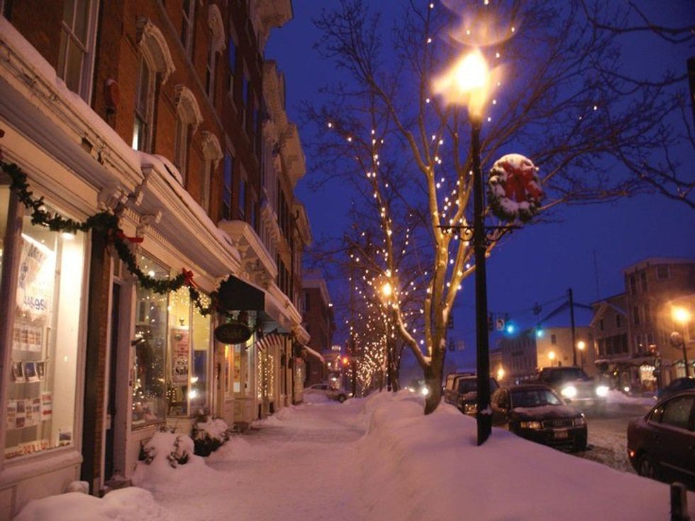 10 Reasons College Students Look Forward to Winter Break