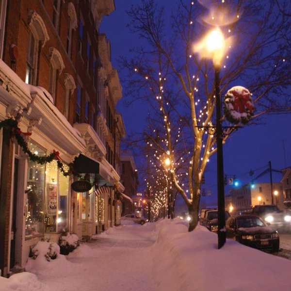 10 Reasons College Students Look Forward to Winter Break