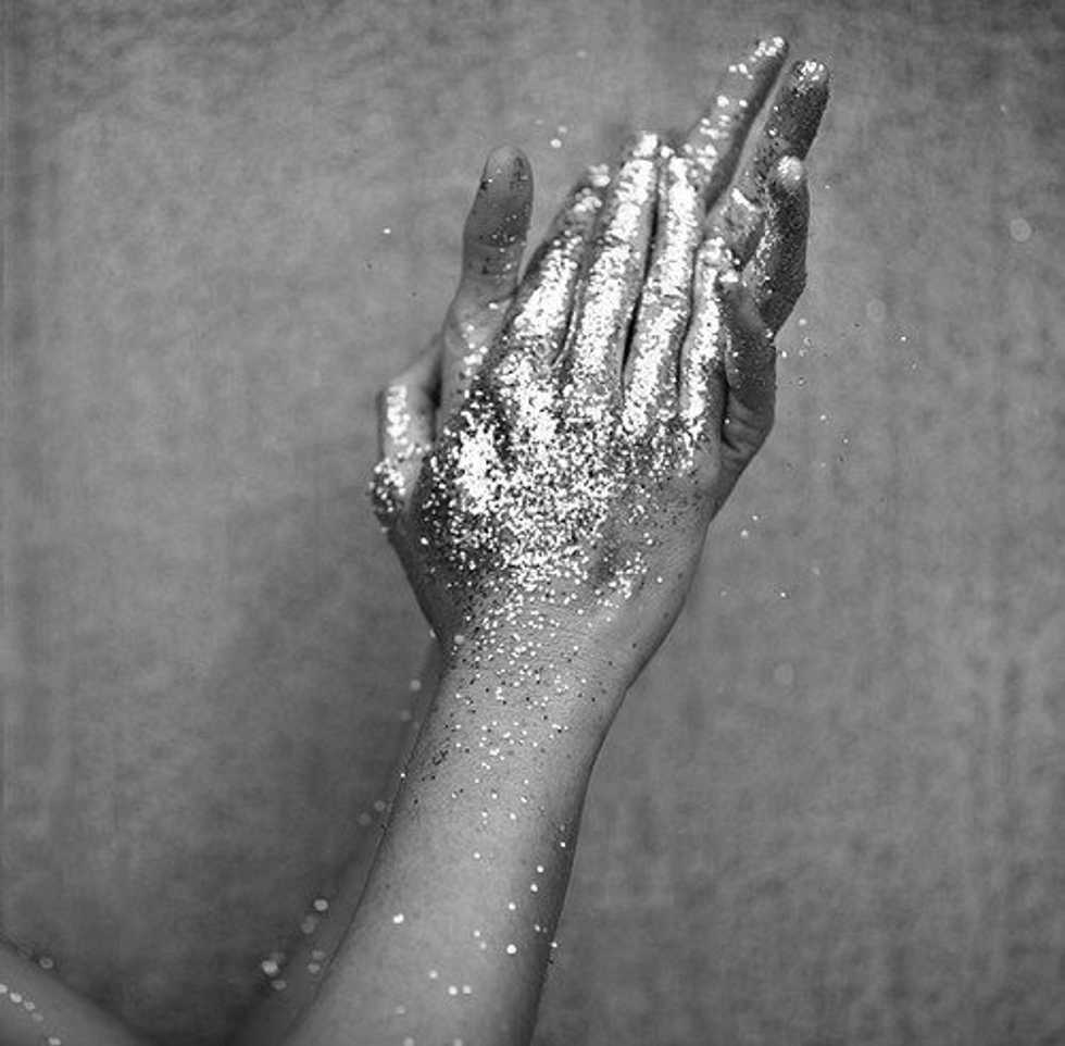 5 Ways To Add Glitter To Your Beauty Routine This Holiday Season