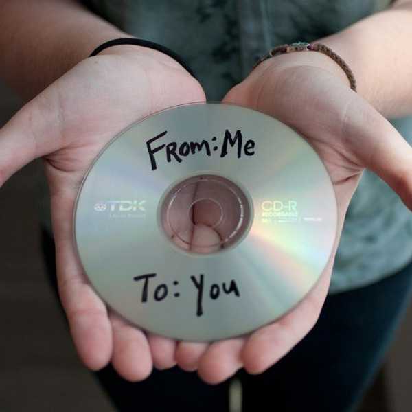 Why We Should Bring Back Mixed CDs