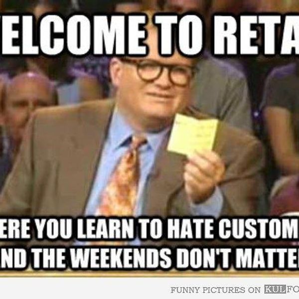 11 Problems Retail Workers Face During the Holidays
