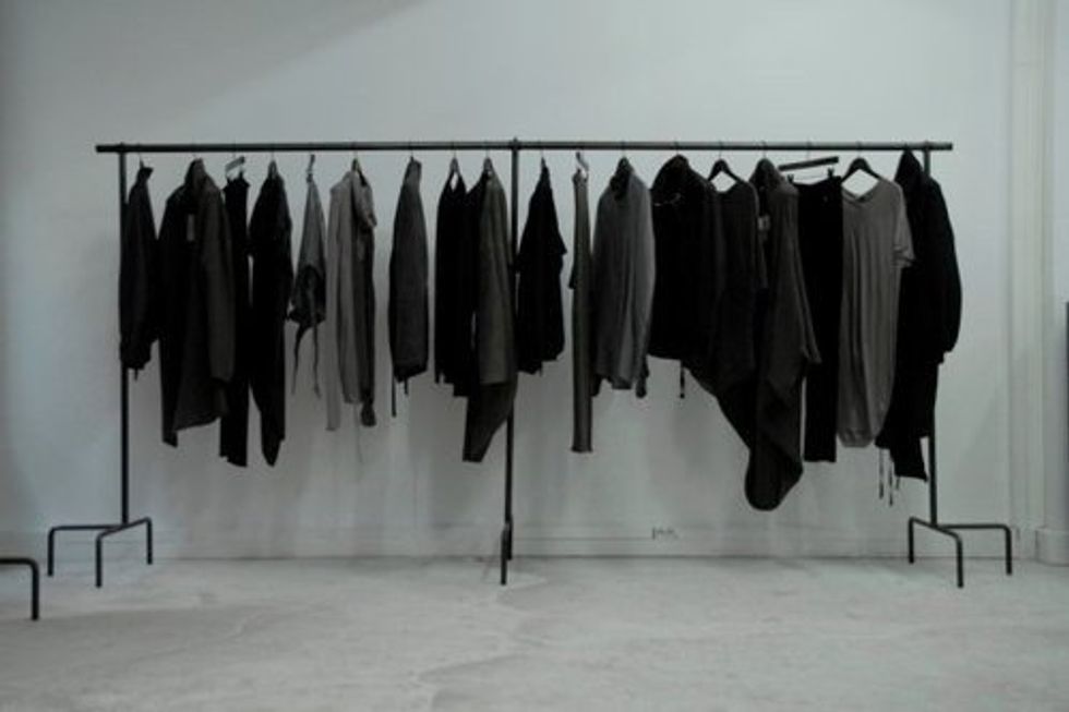 7 All-Black Looks For The Acting Major