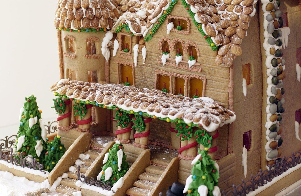 How To Make The Best Gingerbread House In Town