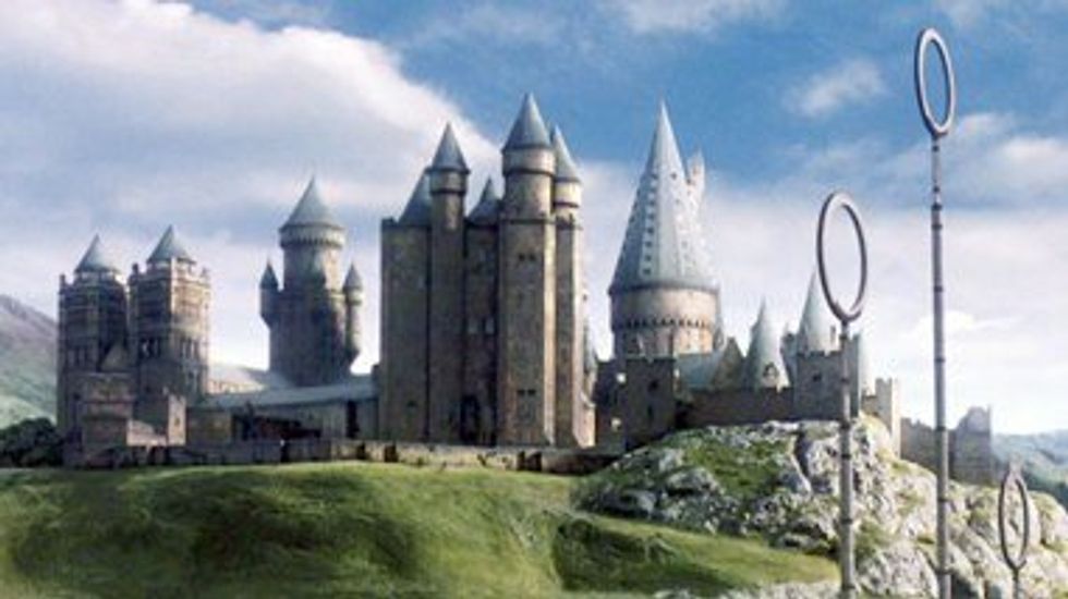 10 Reasons Why Hogwarts Is Better Than Actual College