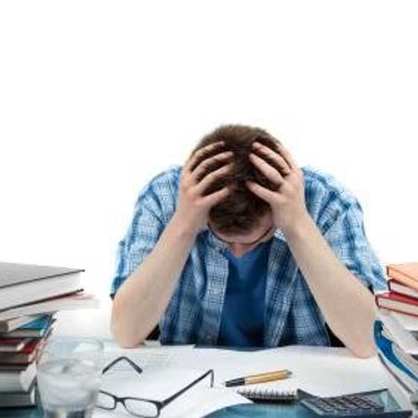 12 Thoughts Every College Student Has The Weeks Before Finals