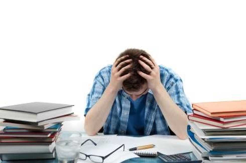 12 Thoughts Every College Student Has The Weeks Before Finals