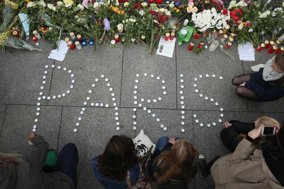 We Have Flowers: Humanity's Beautiful Reaction To The Paris Attacks