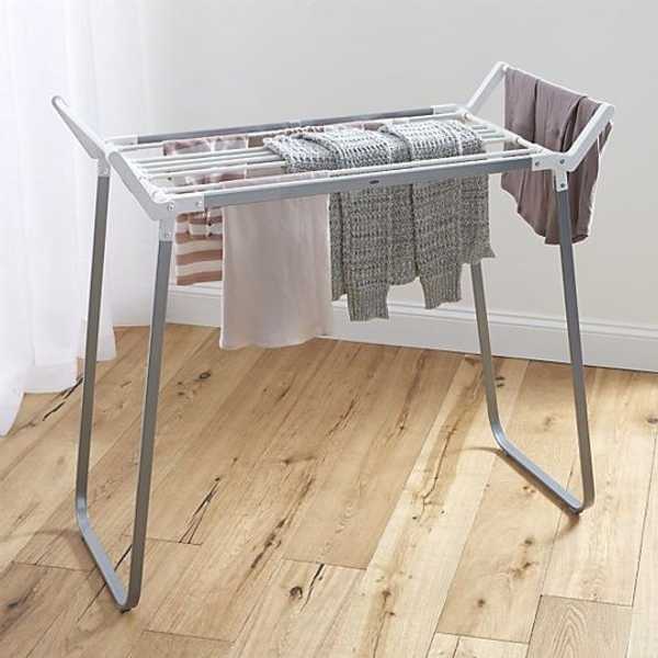 SOS (Stressed-Out Student): 6 Ways For Collegiates To Be Energy-Efficient