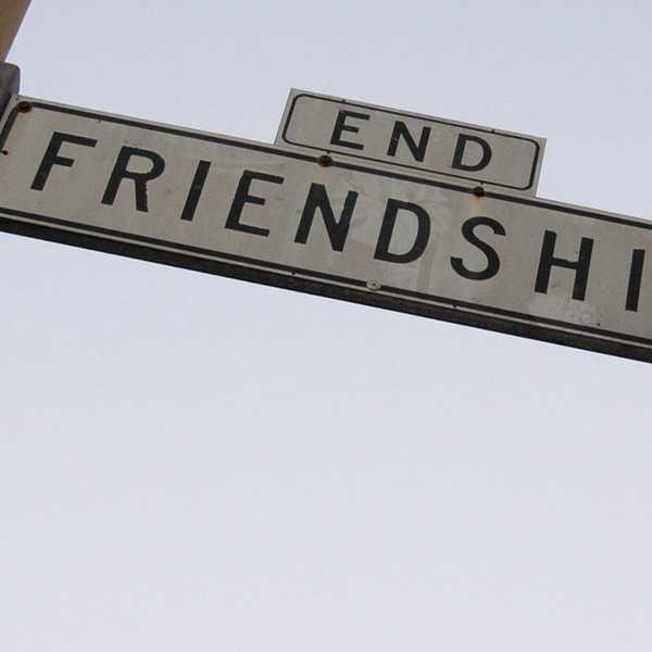 What It's Like To Grow Apart From Friends