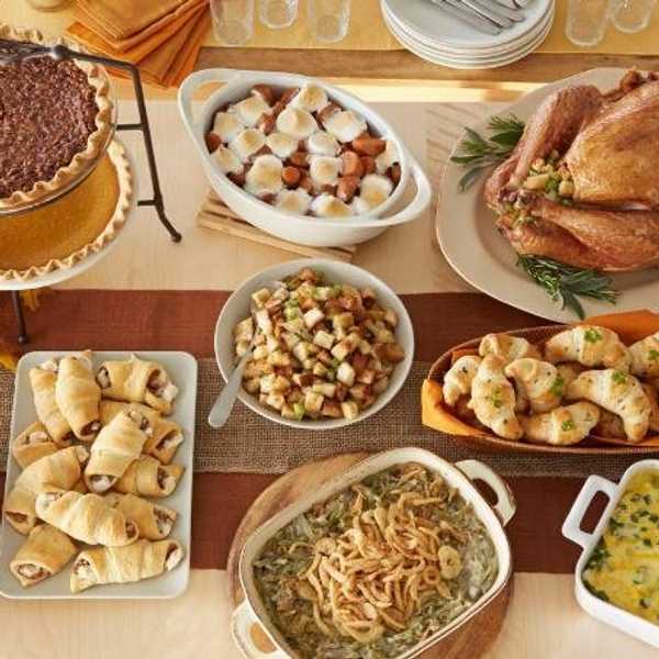 How To Survive Thanksgiving Dinner With A Large Family