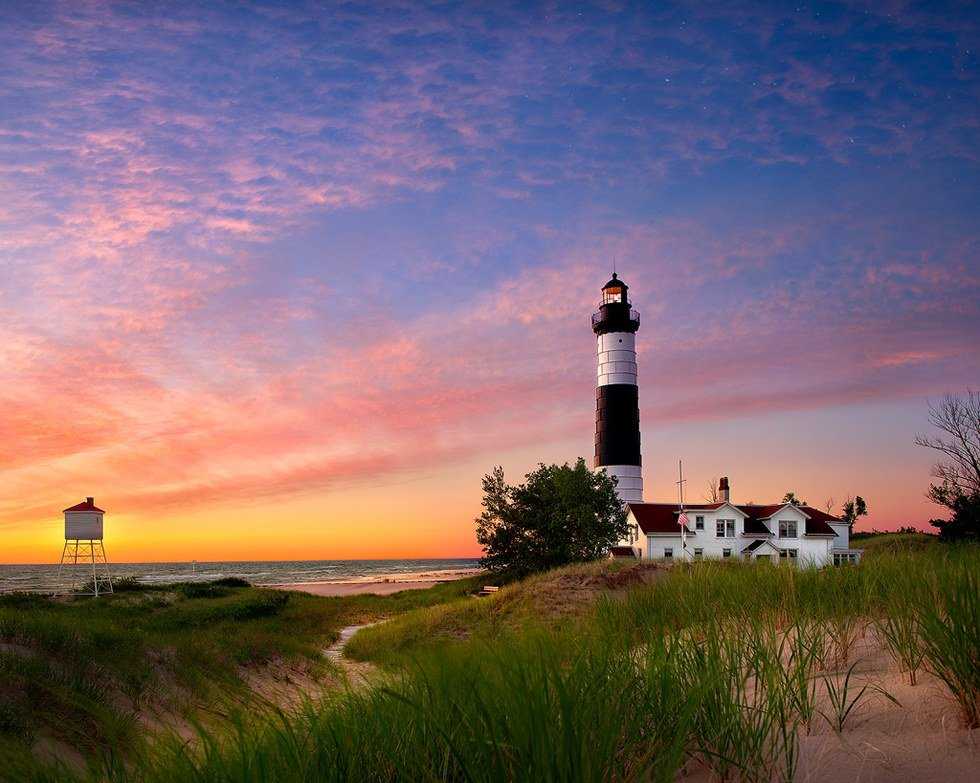 4 Michigan Trademarks That Always Bring Me Back Home