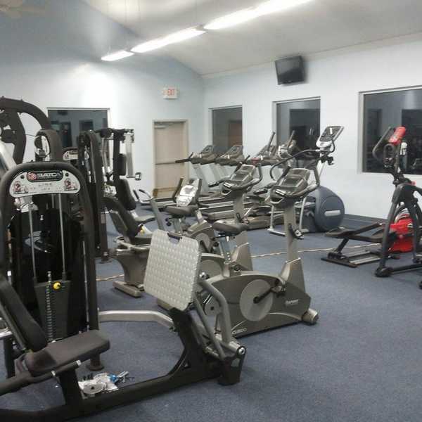 20 Thoughts Newcomers Have At The Gym