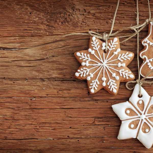 10 Ways To Spread Holiday Cheer This Season