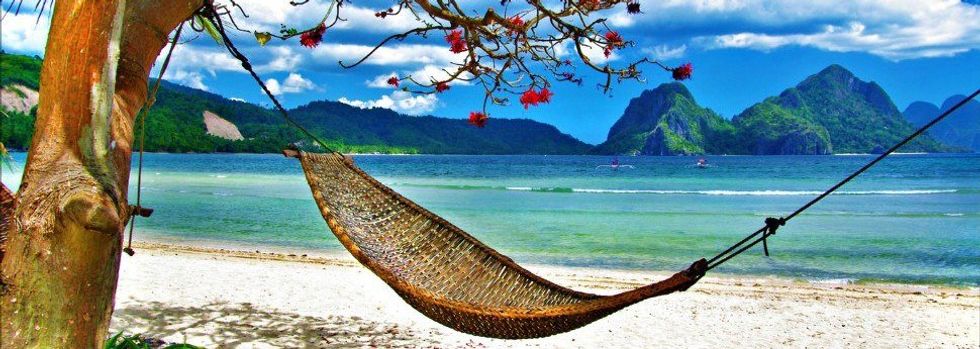 8 Tips To Start Living In The Moment