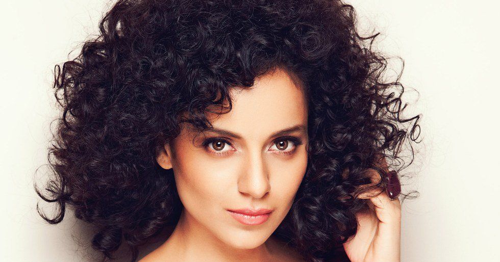 Struggles Of The Curly-Haired Girl