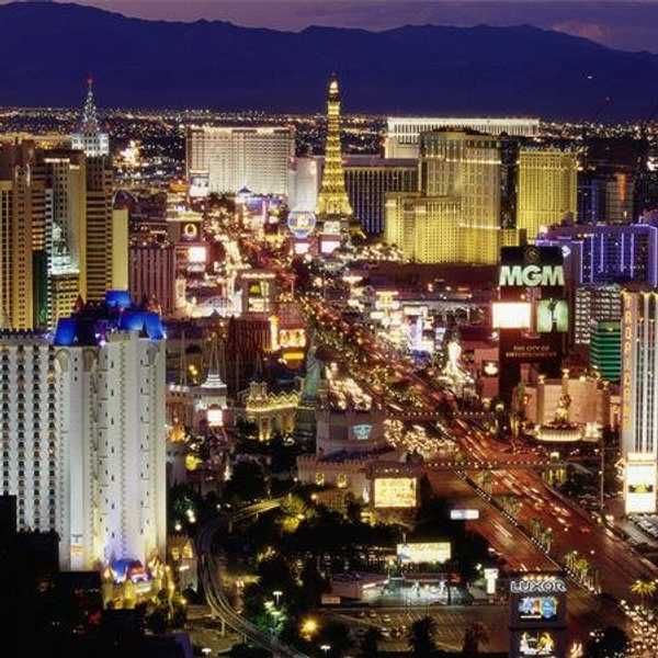 Raised In Sin City: What It's Like To Grow Up In Las Vegas