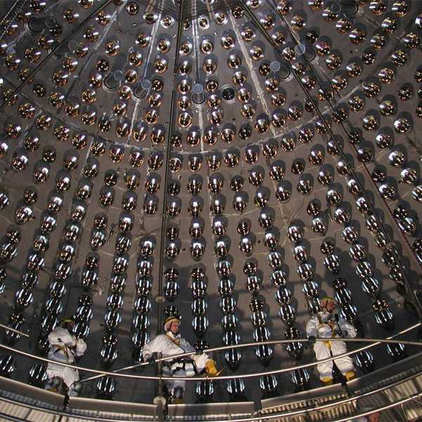 Neutrinos and Nobel Prizes