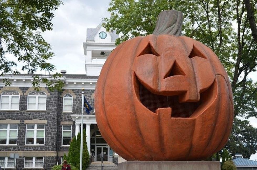 10 Must Watch Halloween Movies