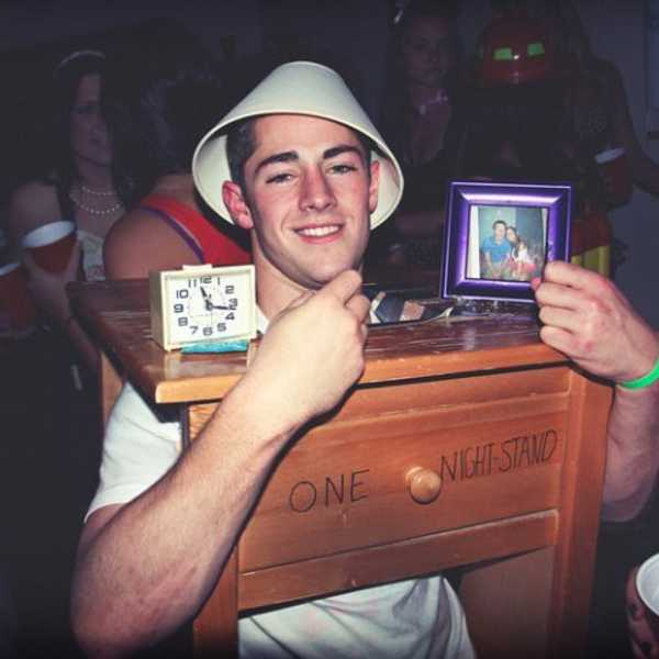 17 Halloween Costumes That Are So Bad, They're Good