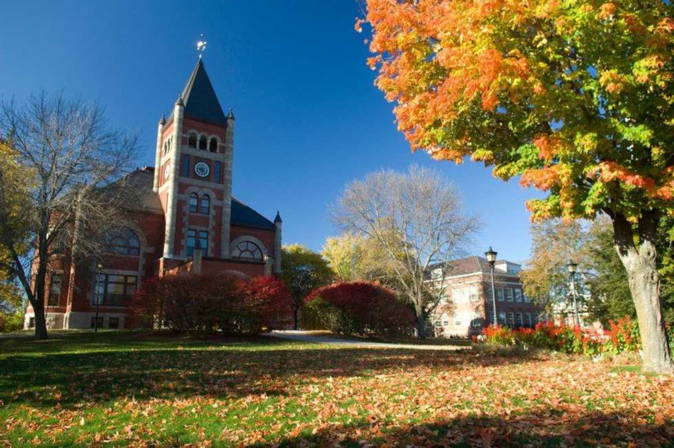 7 Ways UNH Does Fall Best