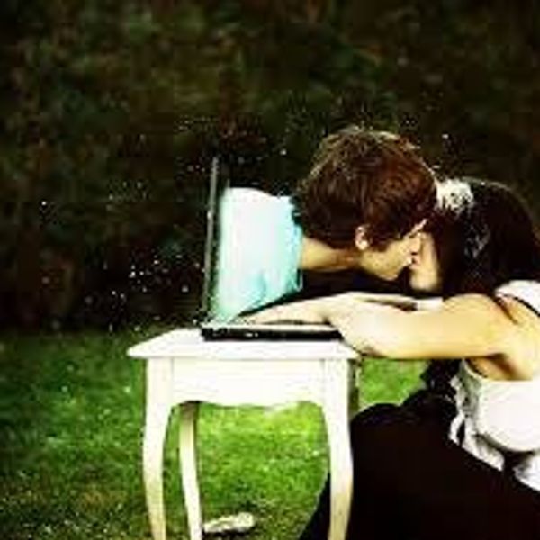 5 Things That Could Kill Your Long Distance Relationship