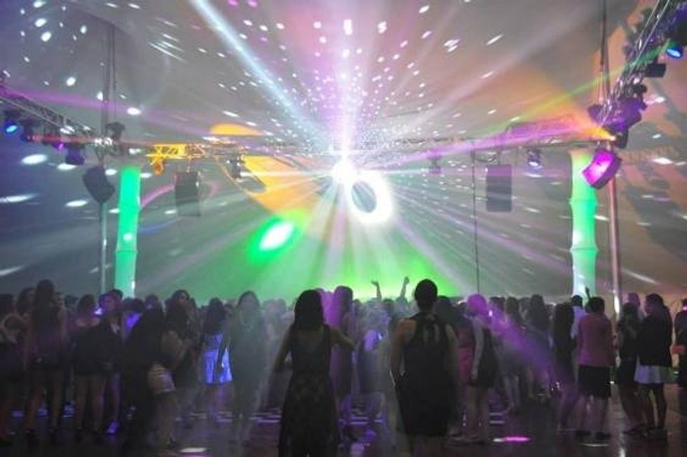 Last Minute Prez Ball Outfits