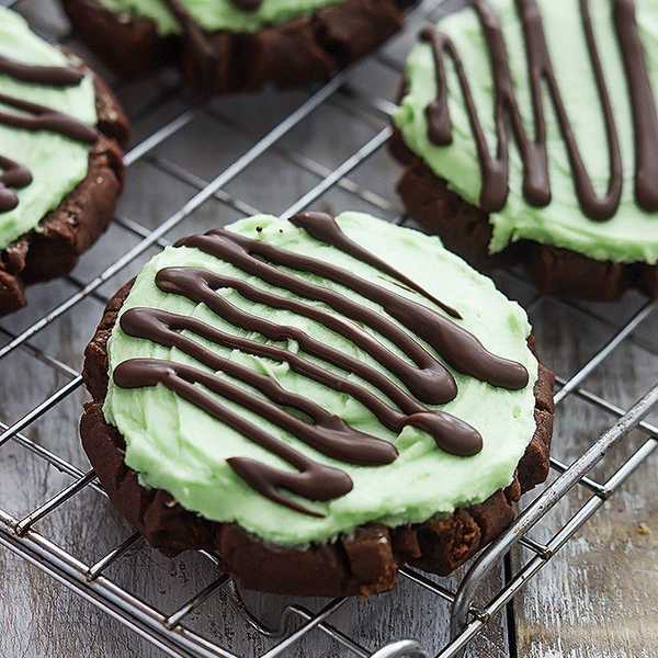 25 Cookies You Should Be Baking