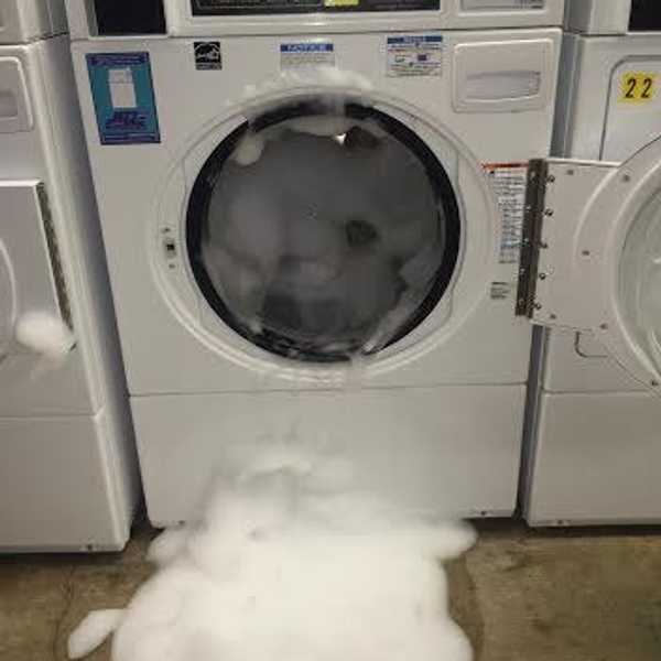 Girl Versus Laundry: A Tale of the Truly Hopeless