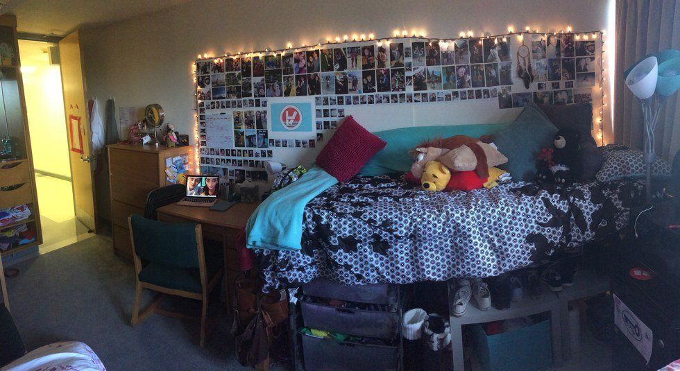 An Ode To My Freshman Dorm Room