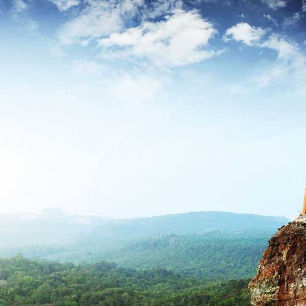 5 Reasons Studying Abroad Will Change Your Life