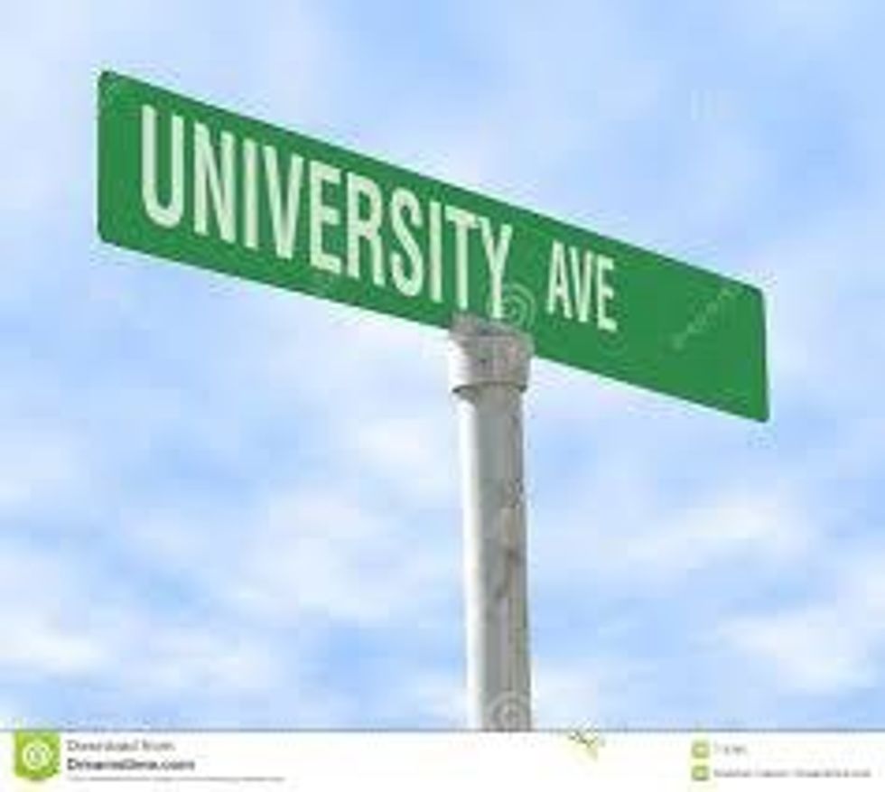 14 Best Places for UW Students to Eat Off Campus