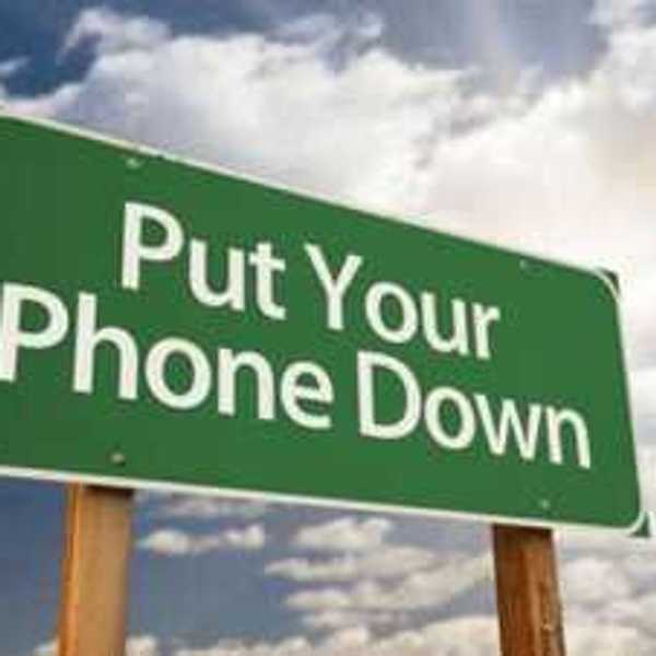 Reasons You Should Put Your Phone Away
