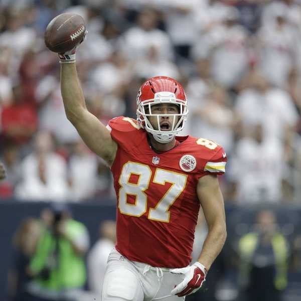 Third Year Tight Ends Shine in NFL 2015 Season Openers