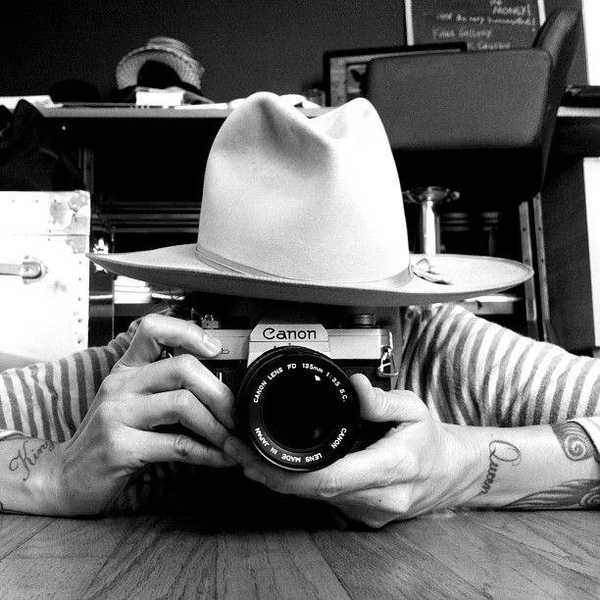 Seven Realizations About Being The Photo-Taking Friend