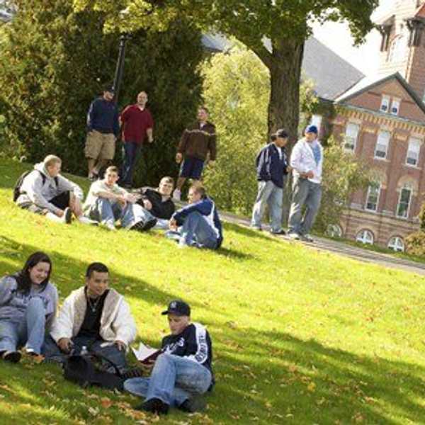 5 Things I Wish I Knew As A Freshman At A Small School