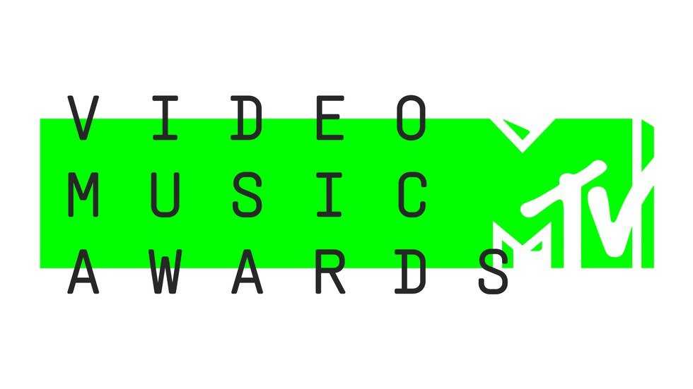 What Happened At The 2015 VMAs