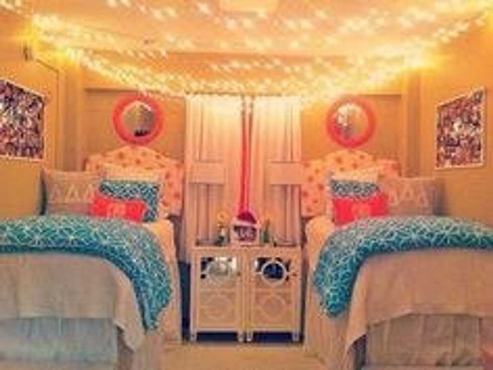 How To Make A Pin-able Dorm Room