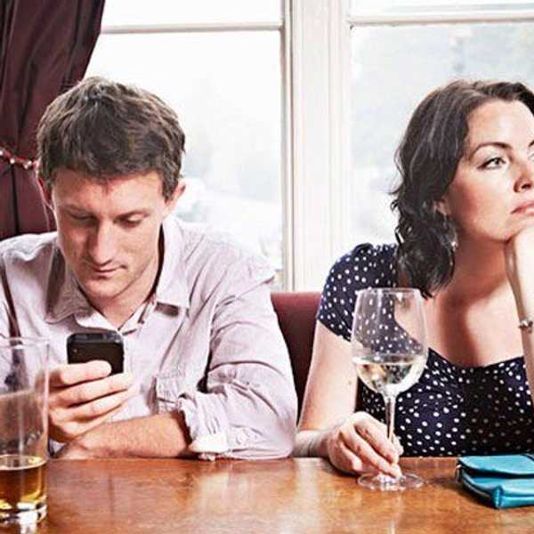 Why We Should Separate Dating And Technology