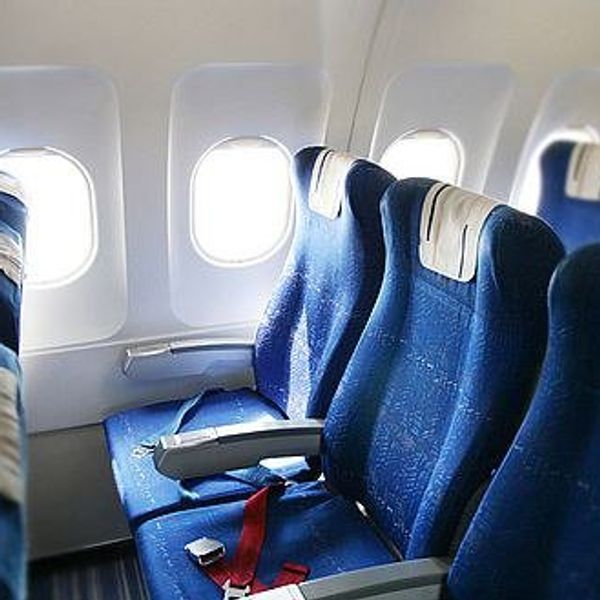 7 People You Always Encounter On Planes