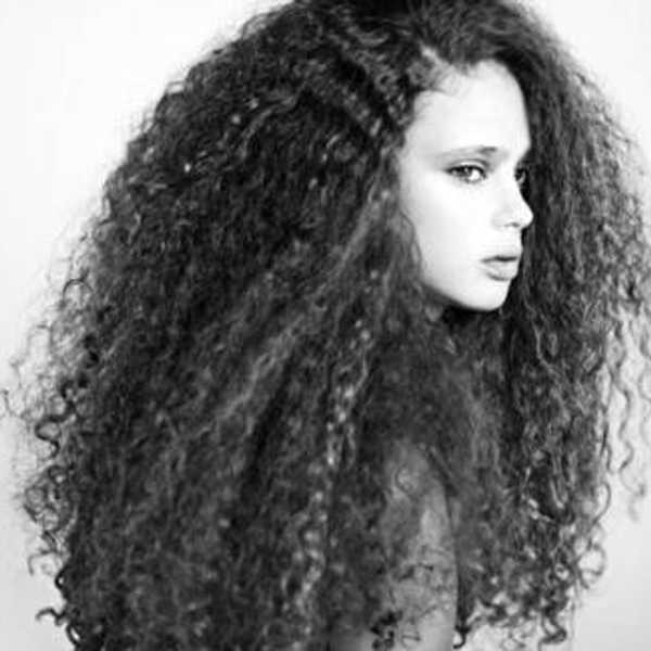 10 Simple Facts of Life for Those with Curly Hair
